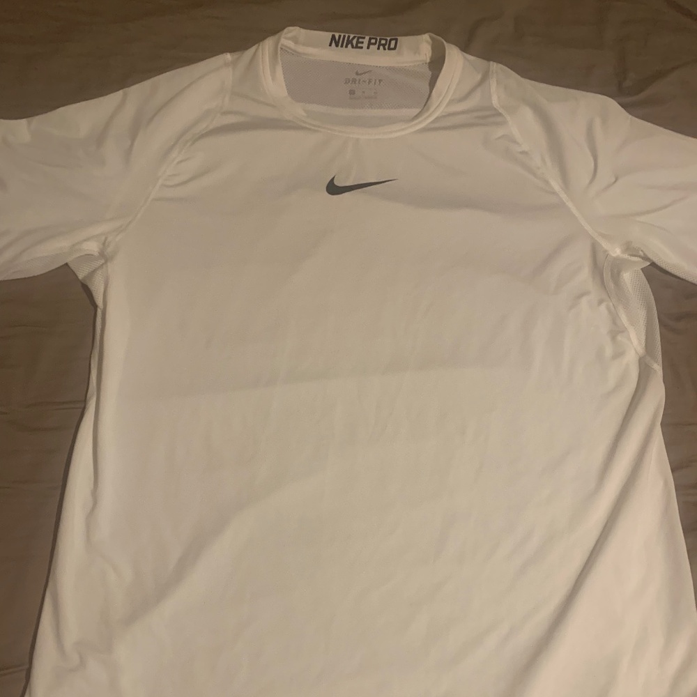 Nike Pro Dri-Fit Short Sleeve Shirt